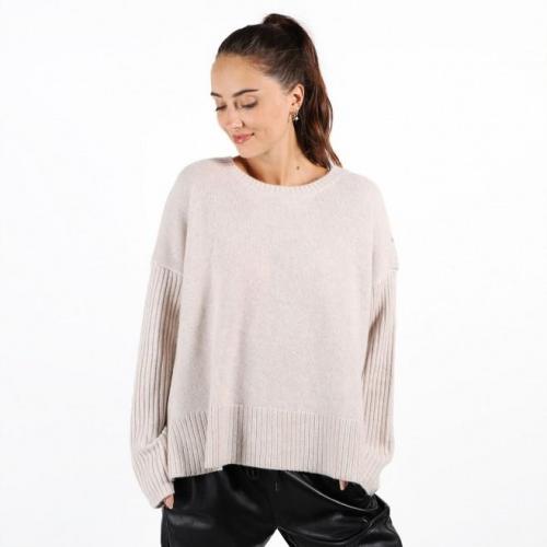 Pull col rond 3 boutons